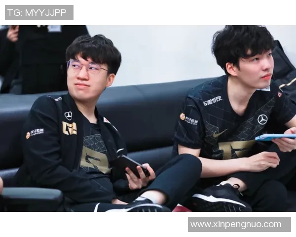 2026电竞新闻S15LOL赛后分析V5与RNG对决中的战术布局与关键时刻解析 2026电竞新闻S15LOL赛后分析V5与RNG对决中的战术布局与关键时刻解析